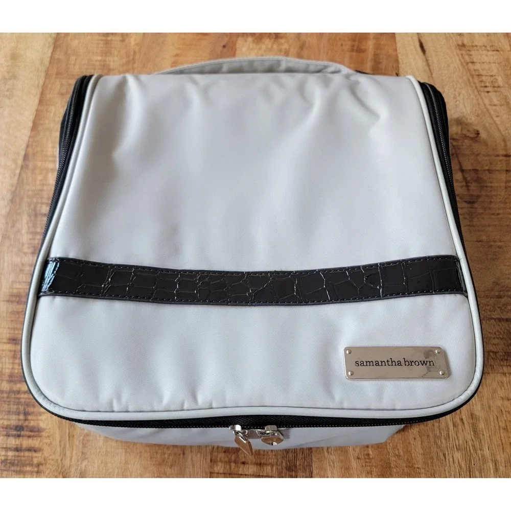 Samantha Brown Gray Nylon Hanging Cosmetic Travel Toiletry Case Organizer Bag‎